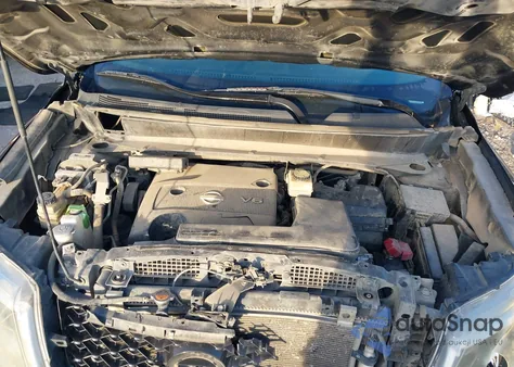 2014 Nissan Pathfinder Platinum z USA, uszkodzony, nr VIN 5N1AR2MN1EC663543